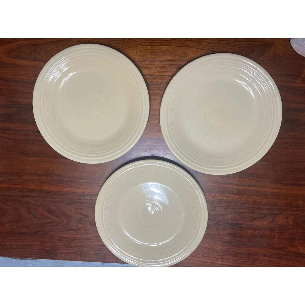 Fiesta Dinner Plate Light Yellow/Ivory Homer‎ Laughlin